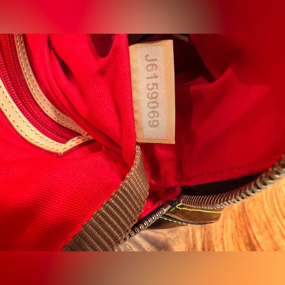 Dooney & Bourke Domed Satchel Black Patent Leather Tan Leather Trim NWOT - Picture 16 of 17